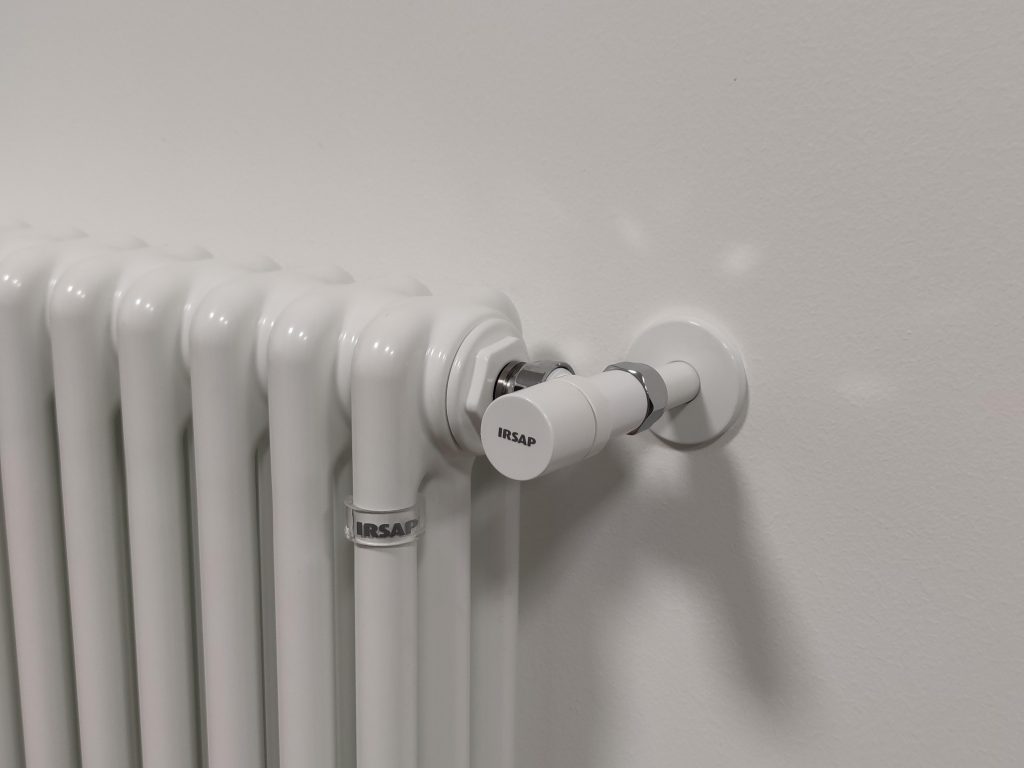 What are thermostatic valves? 